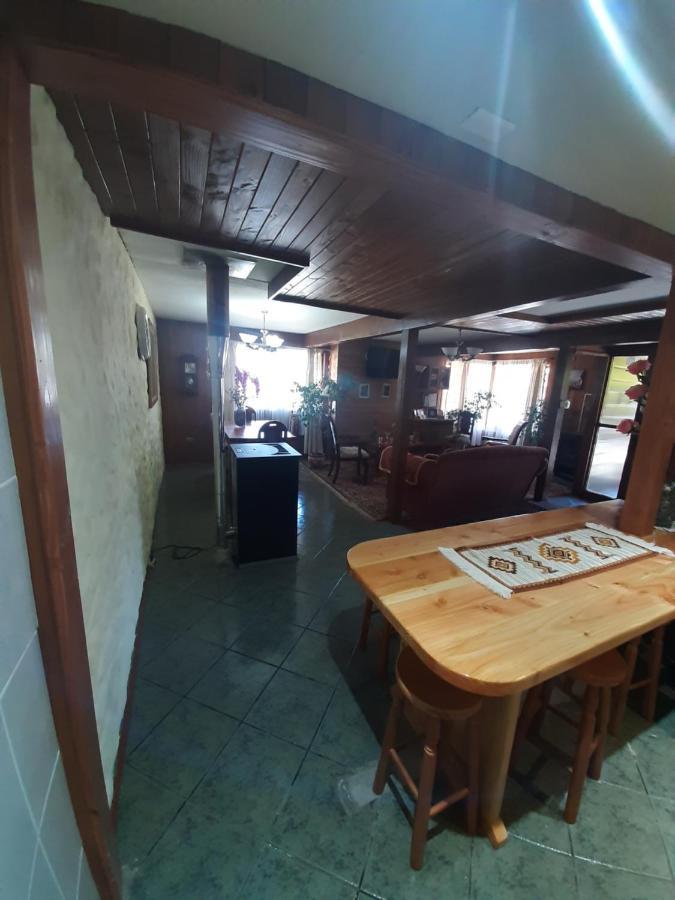Hostal Victor Pucón Kültér fotó